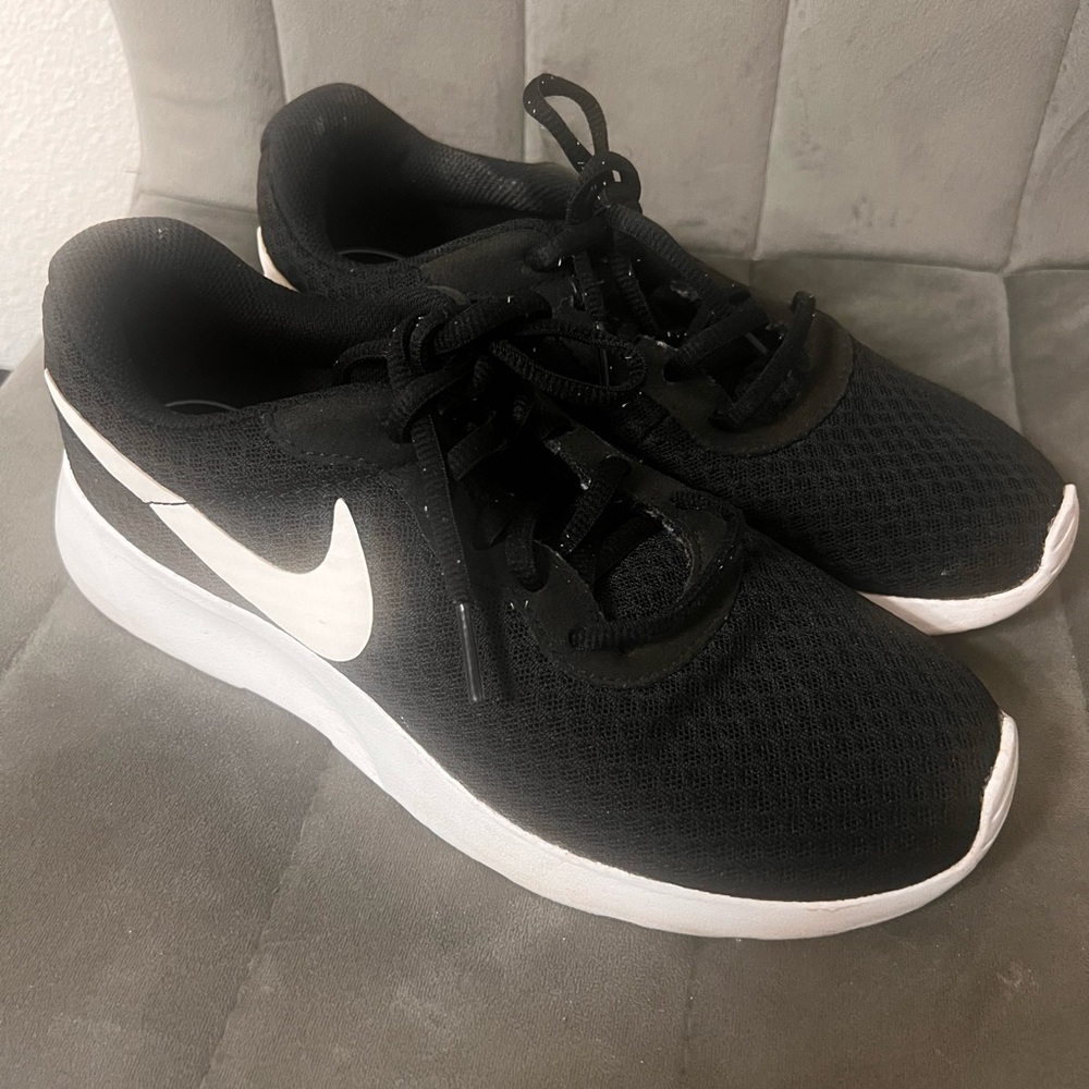 Nike Black and White Mesh Trainers
